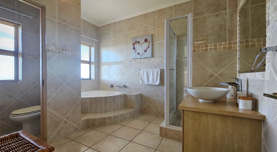 3 Bedroom Property for Sale in Stilbaai Wes Western Cape